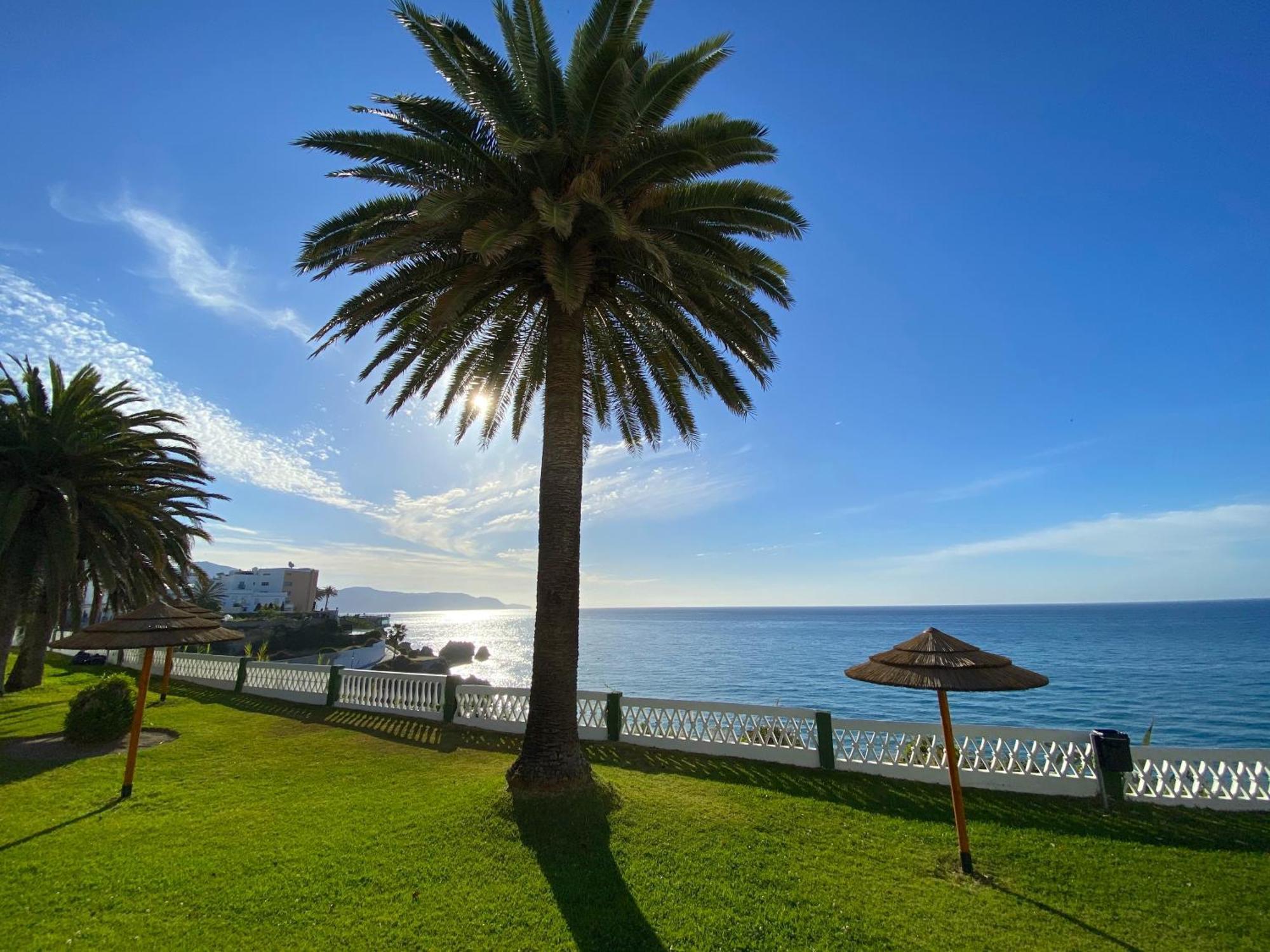 Acapulco Playa 301 Apartments Casasol Nerja Eksteriør billede